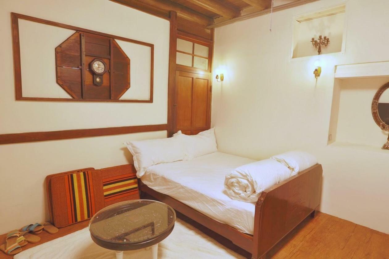 台南赤崁月樓tainan Moon House Inn Exterior foto