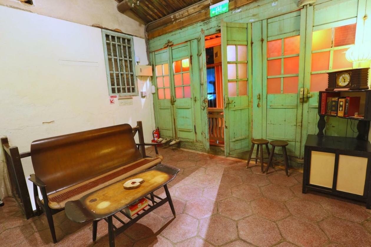台南赤崁月樓tainan Moon House Inn Exterior foto