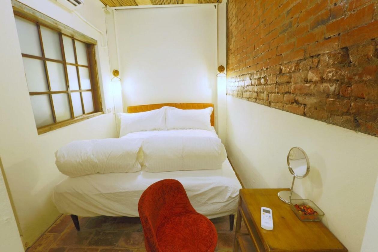 台南赤崁月樓tainan Moon House Inn Exterior foto